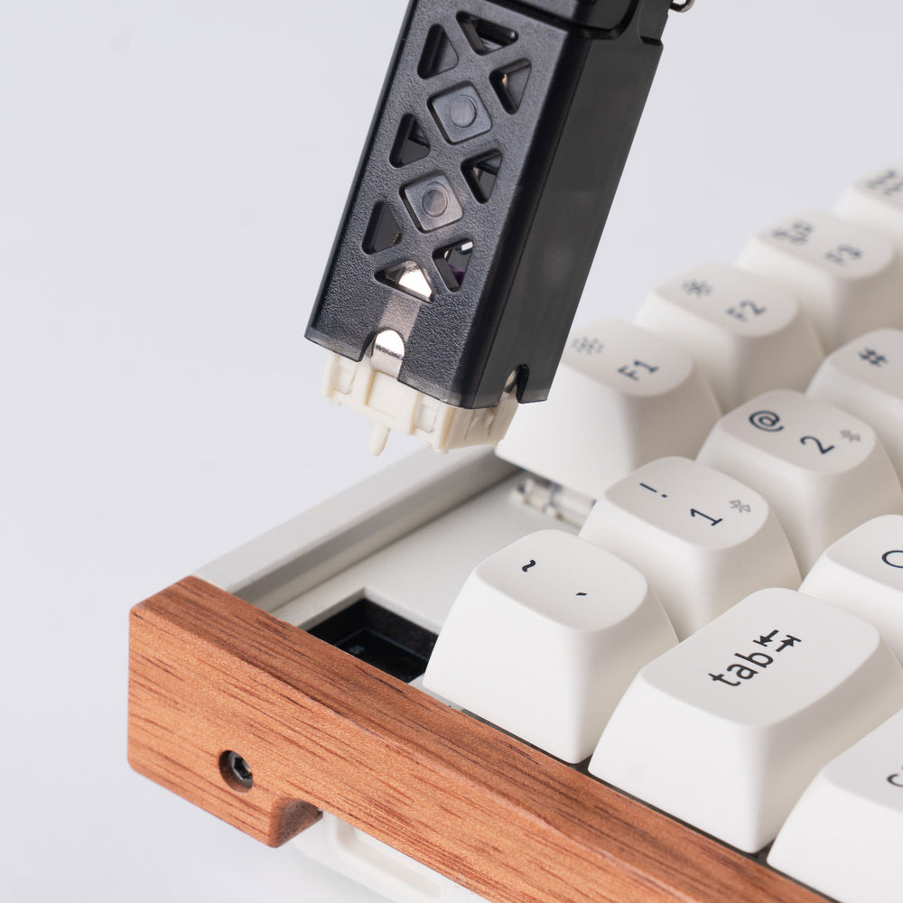 Extracteur 2-en-1 de switch et de capuchon de touche Keychron