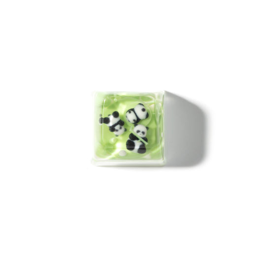 Keycap artisanal en résine de trois pandas